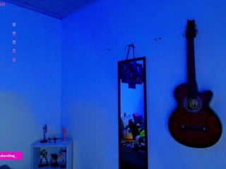 nicorobin depraved brunette cam girl presents her pussy sodomized