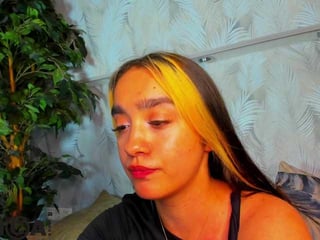 barbara-rogers latina cam babe brings live sex to him online