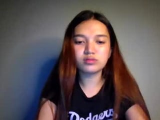 juicyy_ann petite asian cam girl in dirty live sex show