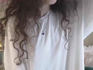 skibidiyepyepyep hot ebony cam babe filmed this video for me