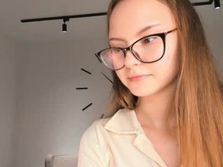 gemmacockayne sex cam with a horny cute cam girl that's also incredibly naughty