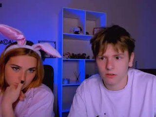 alexa_night_ horny couple adores fucking online