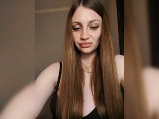 verka199 depraved brunette cam girl presents her pussy sodomized