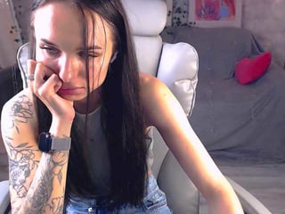 nicolemerz 