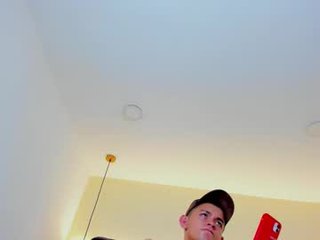 james_cute69 sex cam with a horny cute cam girl that's also incredibly naughty