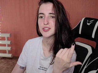 valeritiiio depraved brunette cam girl presents her pussy sodomized