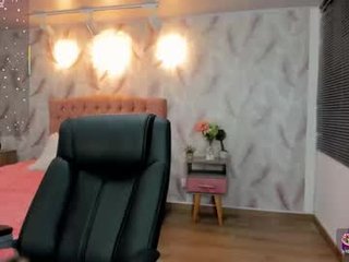 blair_harrison cam lady wants hard femdom fucking with her lover online