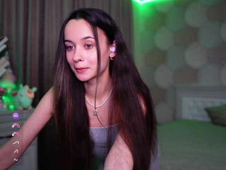 juicyangel depraved brunette cam girl presents her pussy sodomized