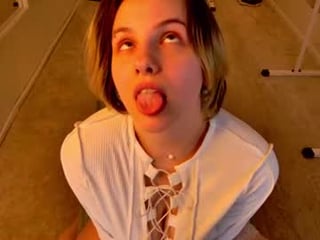 true_voice cam babe with big tits in private live sex show