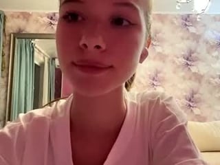 felicevarady sweet lips wrap his cock around and hot mouth starts sucking it