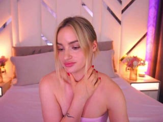 floragreys beautiful cam babe has the ever-willing mens at her service, and she uses him for all he's good for