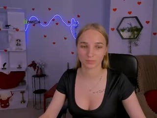 aria_voss_ english cam girl show his beauty legs online