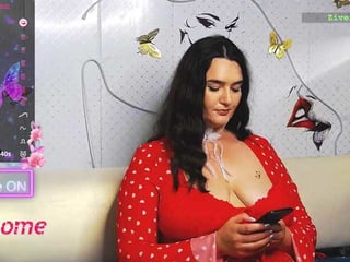 wickedbutshy depraved brunette cam girl presents her pussy sodomized