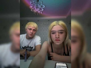 milanamike1 blonde cam babe in the chatroom offers her holes for banging