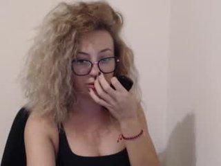 selenna_emma843468 hot cum dripping from beautiful cam babe pussy