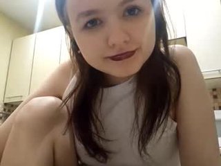 lynnettegustason cute cam girl with big tits pleasing her horny cunt