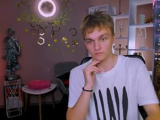 rafael_bien sex cam with a horny cute cam girl that's also incredibly naughty