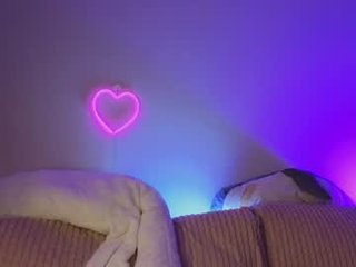 angelvibess cam babe gets the best ass massage