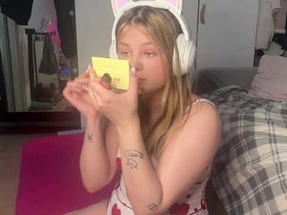 jessluck1 russian cam whore - she's already inviting her tuttor to the world of lust and passion