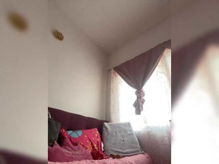 lunabiely depraved blonde cam girl presents her pussy drilled