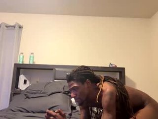 noturaveragemilf webcam girl with big tits enjoys hot and sensual live sex