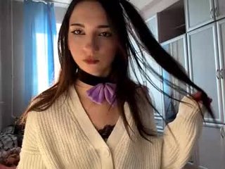 loraleeownby cute cam girl gives blowjob and gets her holes pounded