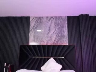 bigsexxyass webcam couple gets fucked hard and deep online