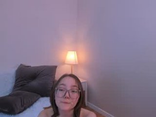 kirda_trevish sex cam with a horny cute cam girl that's also incredibly naughty