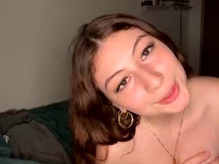 cami_calderon sex cam with a horny cute cam girl that's also incredibly naughty