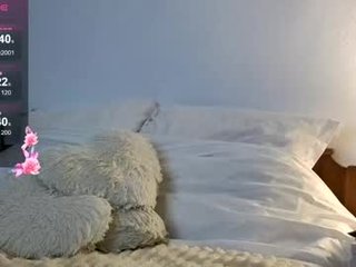 emmavayne cam slut loves fucking her boyfriend online