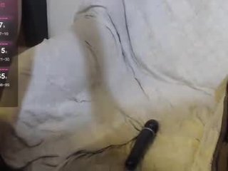 rosiecarlyne milf cam whore live sex in the chatroom