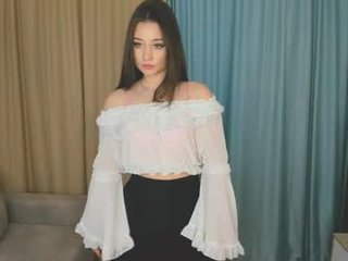 janeskape cam girl showing big tits and big ass