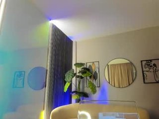 missobsidian cam girl gets her deep anal kinky experience