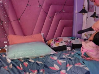 naughtyyindiann cam babe gets fucked really hard in the chatroom