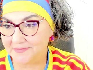 cataleya-mom english cam girl with hairy pussy wants showing dirty live sex