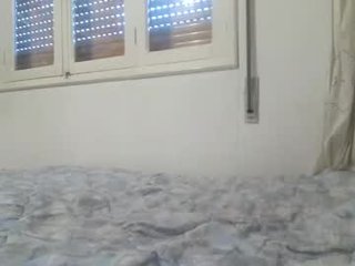 imoyitai webcam girl will show its perfect small tits in private live sex chat