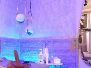 dalahia_rush latina cam girl likes to sit naked on camera