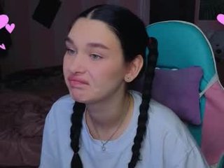 mella_freya domina cam girl loves dirty live sex in the chatroom