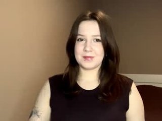 lianabrocklesby cam babe with big tits in private live sex show