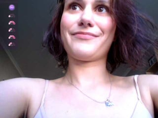 worsh1pme depraved brunette cam girl presents her pussy sodomized
