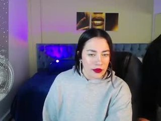 icysweetcam cam slut gets her pussy banged by horny guy online