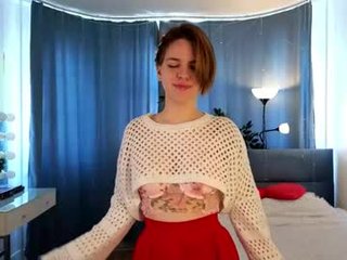 britneyelrick sex cam with a horny cute cam girl that's also incredibly naughty