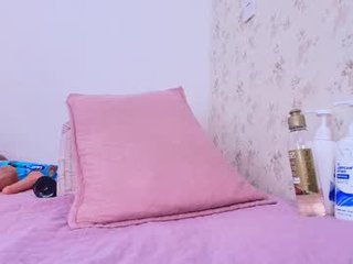 cataleya__ebony latina cam babe brings live sex to him online