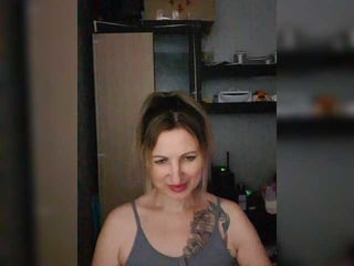nushka1939 russian cam girl having sensual live sex with her bf online