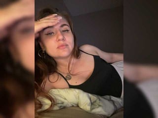 alina08 arabic cam girl with blonde hair