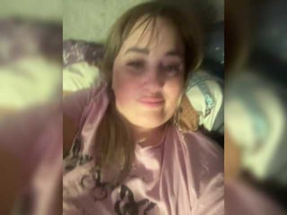 big009dd blonde cam girl gets sticky sperm onto her beautiful face