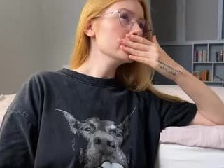 jacques_season cam girl loves when satisfy her nasty pussy hole in private live sex chat