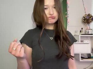 emmyrain german cam girl with big tits in live sex show