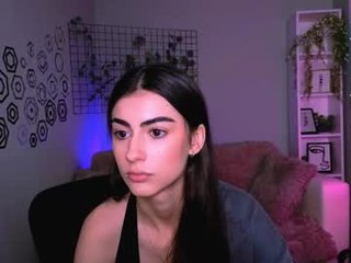 alisabliss sex cam with a horny cute cam girl that's also incredibly naughty