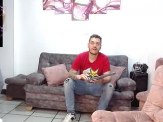 couplelatin17xxx cam girl loves dirty fucking on camera